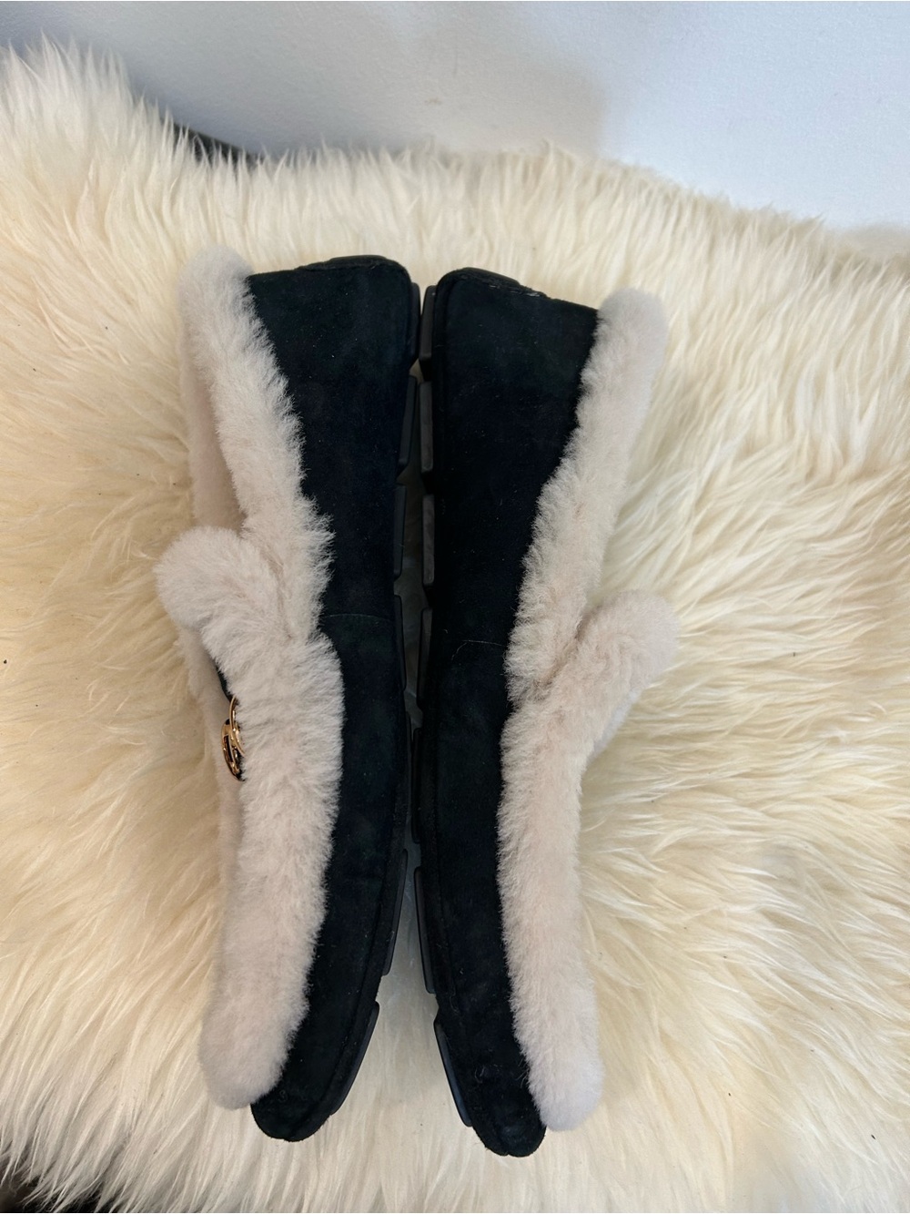 Stuart Weitzman Black Suede Loafers with Cream Shearling Trim and Gold Hardware - Picture 3 of 7